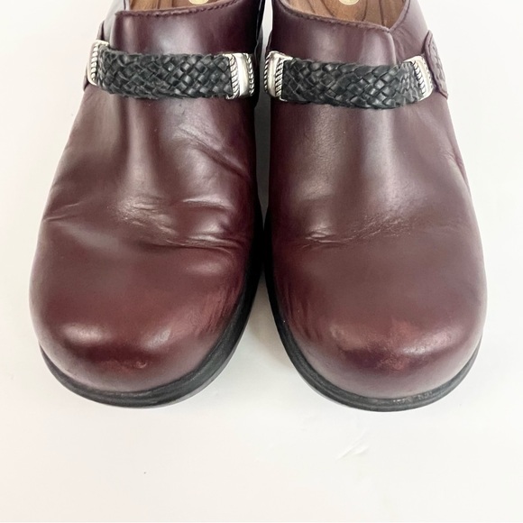 Ariat Dark Brown Burgundy Slip On Mule Clog Leather Shoes Women’s Size 8.5 - Picture 4 of 14